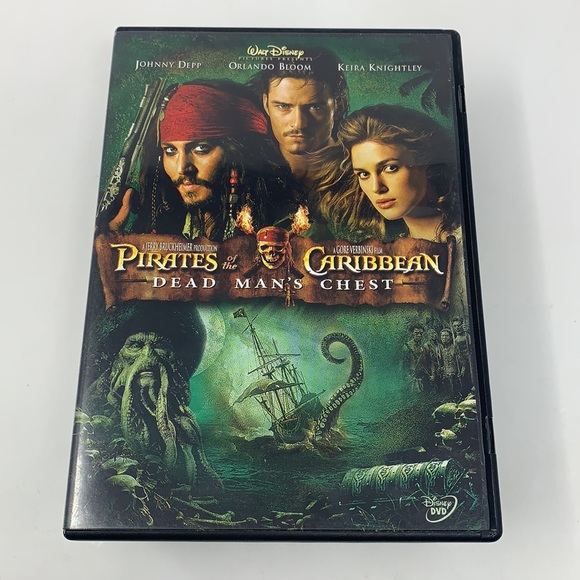 5 DVD movies 🎥 used, iron man, pirates of the Caribbean, the package & more - Picture 2 of 11